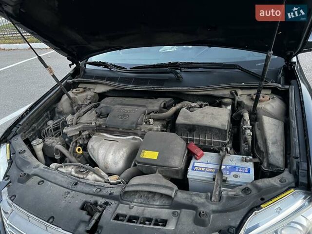 Серый Тойота Камри, объемом двигателя 2.49 л и пробегом 155 тыс. км за 12500 $, фото 41 на Automoto.ua