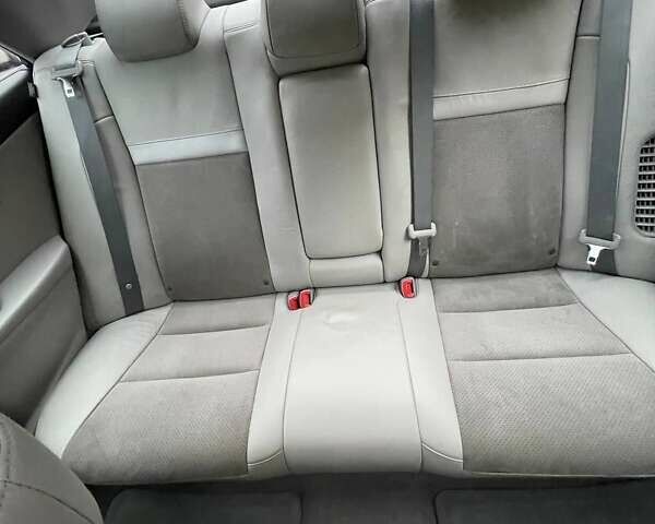 Серый Тойота Камри, объемом двигателя 2.49 л и пробегом 229 тыс. км за 12800 $, фото 31 на Automoto.ua