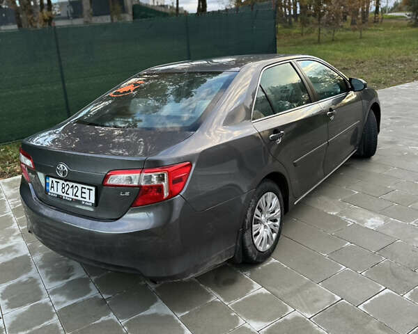 Тойота Камри 2012 в Львове на Automoto.ua Серый Тойота Камри, объемом двигателя 2.5 л и пробегом 179 тыс. км за 10700 $, фото 10 на Automoto.ua