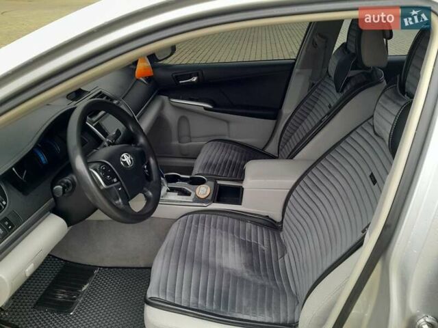 Сірий Тойота Камрі, об'ємом двигуна 2.5 л та пробігом 245 тис. км за 14100 $, фото 22 на Automoto.ua
