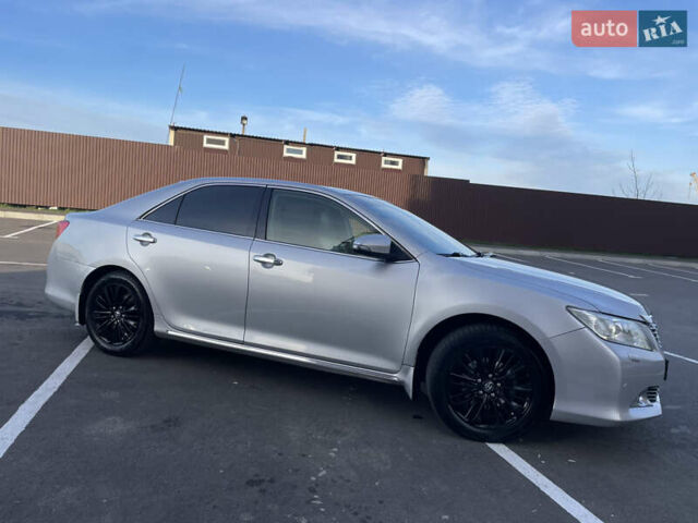 Сірий Тойота Камрі, об'ємом двигуна 3.5 л та пробігом 231 тис. км за 13400 $, фото 20 на Automoto.ua