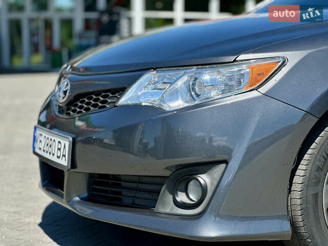 Сірий Тойота Камрі, об'ємом двигуна 2.49 л та пробігом 252 тис. км за 9800 $, фото 4 на Automoto.ua