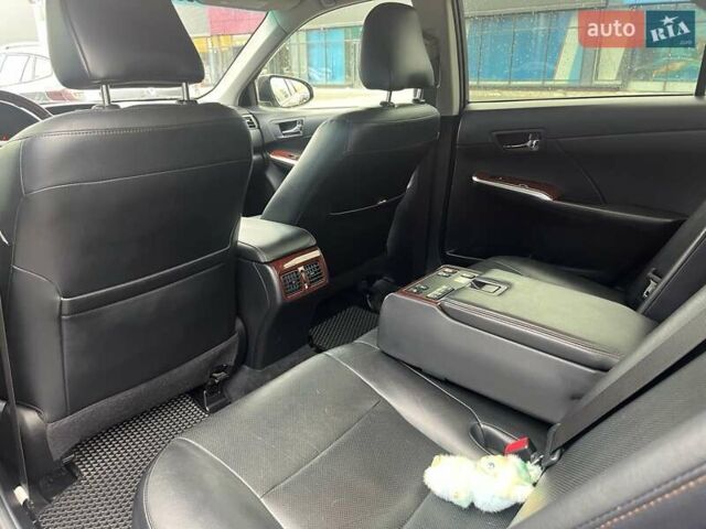 Серый Тойота Камри, объемом двигателя 2.5 л и пробегом 188 тыс. км за 15800 $, фото 8 на Automoto.ua