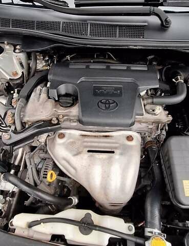 Серый Тойота Камри, объемом двигателя 2.49 л и пробегом 183 тыс. км за 14000 $, фото 17 на Automoto.ua