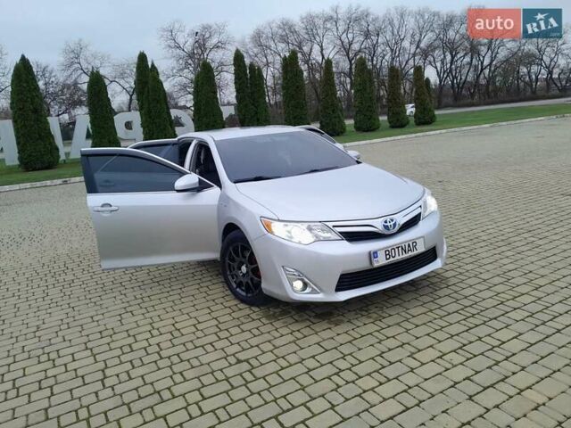 Сірий Тойота Камрі, об'ємом двигуна 2.5 л та пробігом 245 тис. км за 14100 $, фото 13 на Automoto.ua