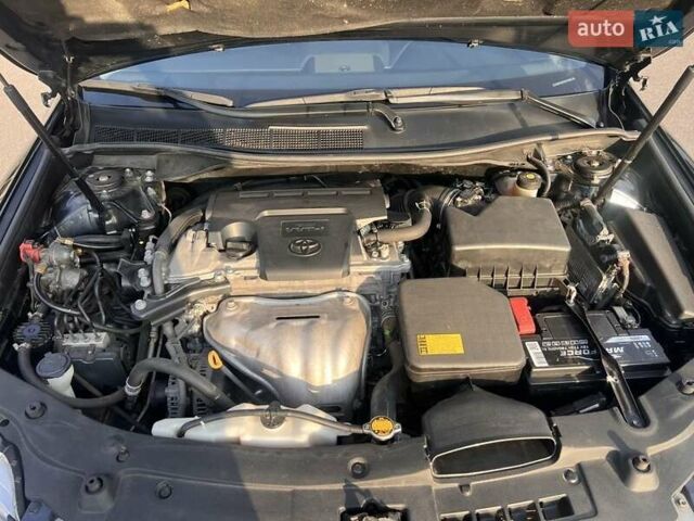 Серый Тойота Камри, объемом двигателя 2.5 л и пробегом 175 тыс. км за 16500 $, фото 18 на Automoto.ua