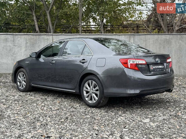 Сірий Тойота Камрі, об'ємом двигуна 2.49 л та пробігом 268 тис. км за 10990 $, фото 4 на Automoto.ua