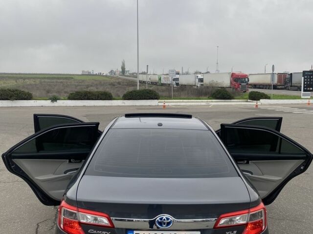 Серый Тойота Камри, объемом двигателя 2.5 л и пробегом 188 тыс. км за 12700 $, фото 8 на Automoto.ua