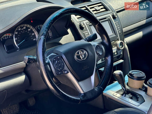 Сірий Тойота Камрі, об'ємом двигуна 2.49 л та пробігом 252 тис. км за 9800 $, фото 22 на Automoto.ua