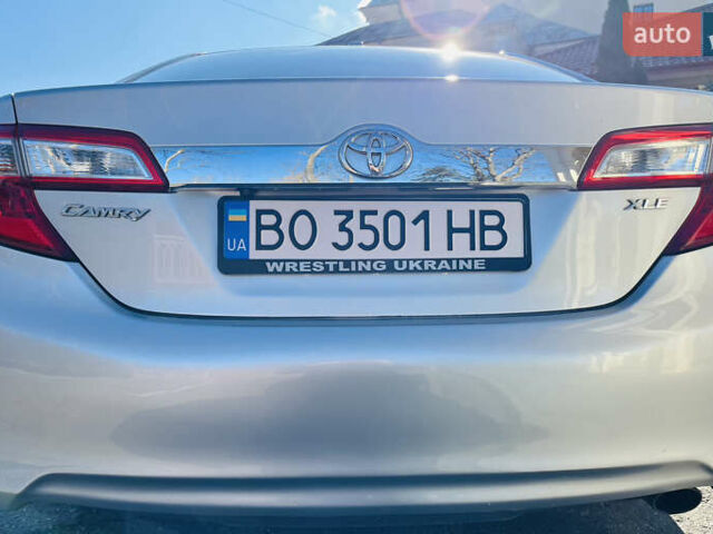 Серый Тойота Камри, объемом двигателя 2.5 л и пробегом 155 тыс. км за 13000 $, фото 5 на Automoto.ua