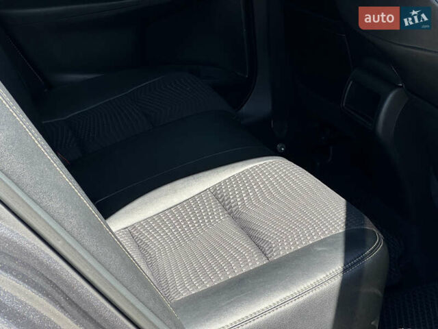 Сірий Тойота Камрі, об'ємом двигуна 2.49 л та пробігом 252 тис. км за 9800 $, фото 19 на Automoto.ua