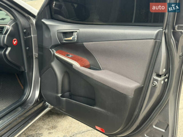 Серый Тойота Камри, объемом двигателя 2.5 л и пробегом 198 тыс. км за 13999 $, фото 36 на Automoto.ua