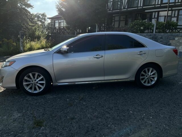 Серый Тойота Камри, объемом двигателя 2.5 л и пробегом 150 тыс. км за 15000 $, фото 3 на Automoto.ua