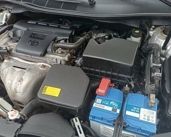 Сірий Тойота Камрі, об'ємом двигуна 2.5 л та пробігом 290 тис. км за 14000 $, фото 7 на Automoto.ua