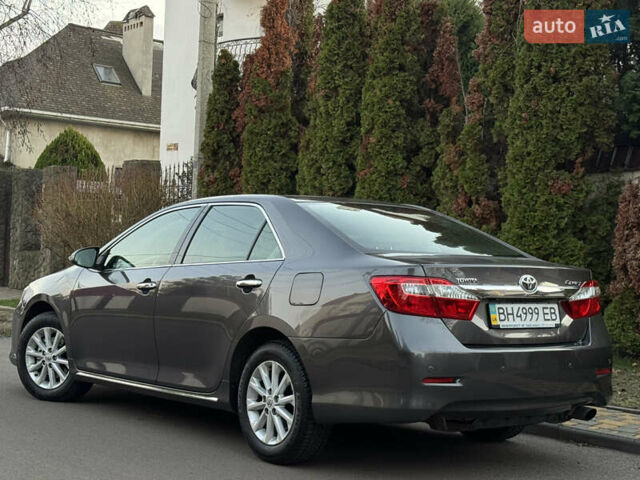 Серый Тойота Камри, объемом двигателя 2.5 л и пробегом 164 тыс. км за 12900 $, фото 28 на Automoto.ua