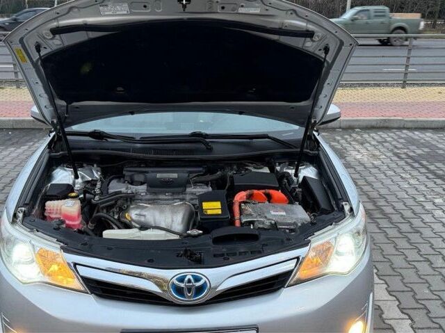 Серый Тойота Камри, объемом двигателя 2.5 л и пробегом 290 тыс. км за 11400 $, фото 9 на Automoto.ua