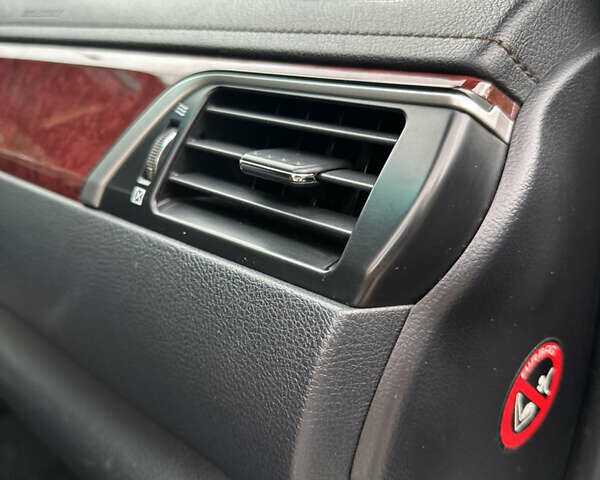 Серый Тойота Камри, объемом двигателя 2.49 л и пробегом 271 тыс. км за 12500 $, фото 13 на Automoto.ua