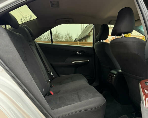 Сірий Тойота Камрі, об'ємом двигуна 2.5 л та пробігом 232 тис. км за 12800 $, фото 31 на Automoto.ua