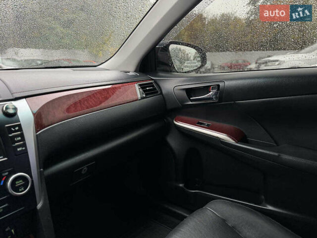 Серый Тойота Камри, объемом двигателя 2.5 л и пробегом 213 тыс. км за 14490 $, фото 31 на Automoto.ua