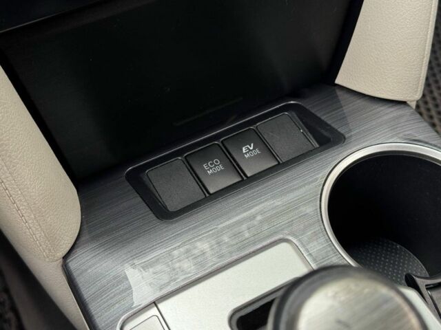 Сірий Тойота Камрі, об'ємом двигуна 2.5 л та пробігом 268 тис. км за 10990 $, фото 21 на Automoto.ua