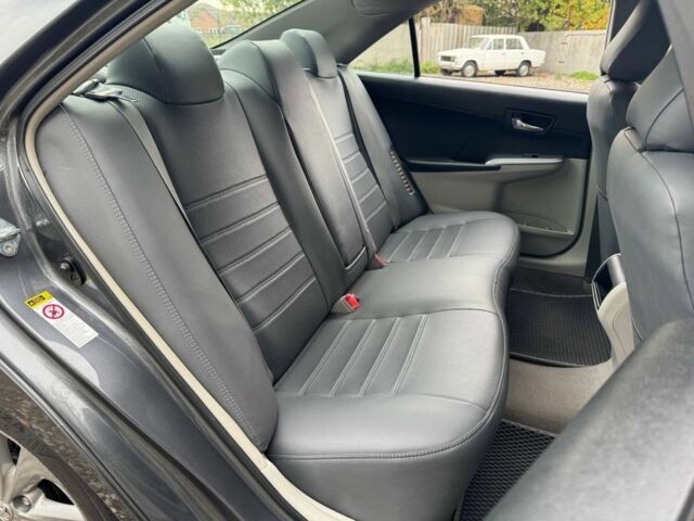 Сірий Тойота Камрі, об'ємом двигуна 2.5 л та пробігом 268 тис. км за 10990 $, фото 9 на Automoto.ua