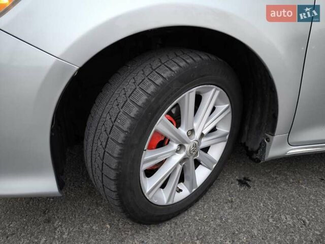 Тойота Камри 2012 в Харькове на Automoto.ua Серый Тойота Камри, объемом двигателя 2.49 л и пробегом 263 тыс. км за 13500 $, фото 4 на Automoto.ua