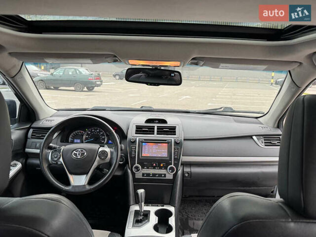 Тойота Камри 2012 в Киеве на Automoto.ua Серый Тойота Камри, объемом двигателя 2.49 л и пробегом 193 тыс. км за 9699 $, фото 11 на Automoto.ua