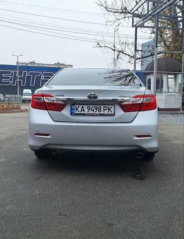 Серый Тойота Камри, объемом двигателя 2.49 л и пробегом 183 тыс. км за 14000 $, фото 8 на Automoto.ua