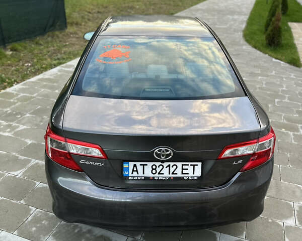 Тойота Камри 2012 в Львове на Automoto.ua Серый Тойота Камри, объемом двигателя 2.5 л и пробегом 179 тыс. км за 10700 $, фото 14 на Automoto.ua