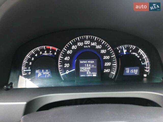 Серый Тойота Камри, объемом двигателя 2.5 л и пробегом 181 тыс. км за 11500 $, фото 3 на Automoto.ua