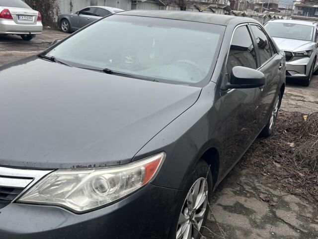 Сірий Тойота Камрі, об'ємом двигуна 2.5 л та пробігом 200 тис. км за 9700 $, фото 5 на Automoto.ua