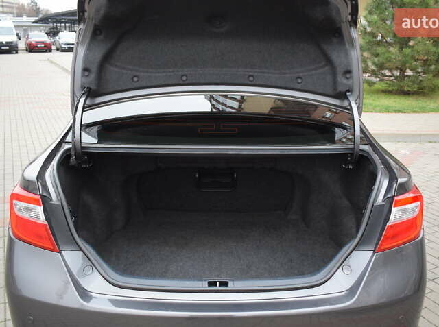 Сірий Тойота Камрі, об'ємом двигуна 2.5 л та пробігом 163 тис. км за 13250 $, фото 8 на Automoto.ua