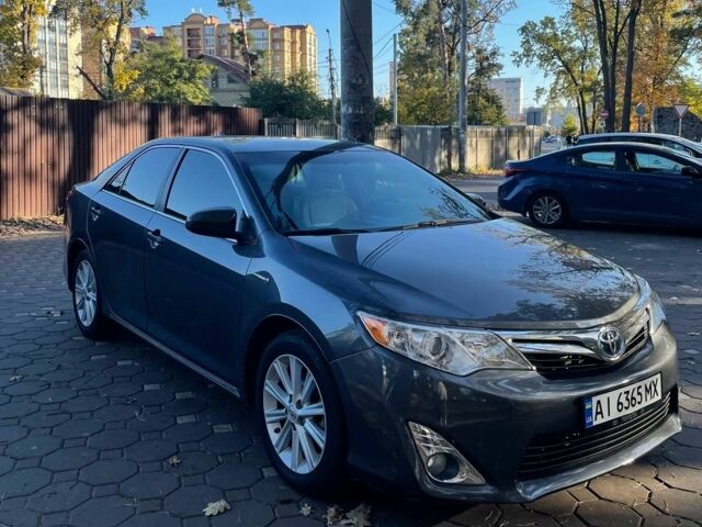 Сірий Тойота Камрі, об'ємом двигуна 2.5 л та пробігом 230 тис. км за 12700 $, фото 2 на Automoto.ua