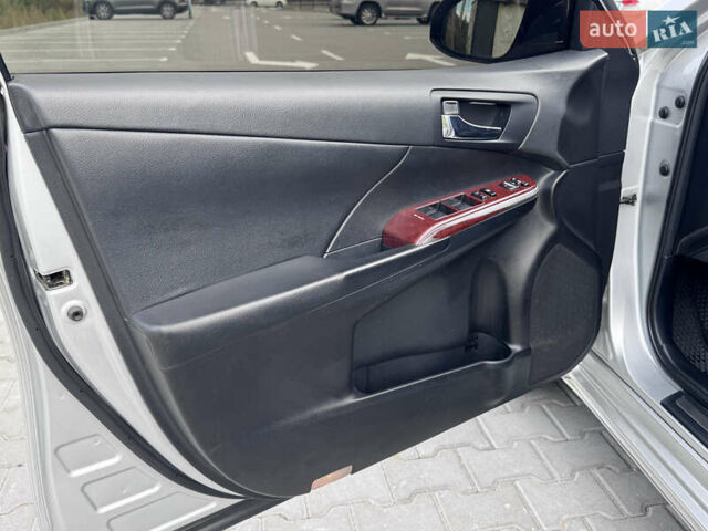 Тойота Камри 2012 в Киеве на Automoto.ua Серый Тойота Камри, объемом двигателя 2.49 л и пробегом 198 тыс. км за 15490 $, фото 44 на Automoto.ua