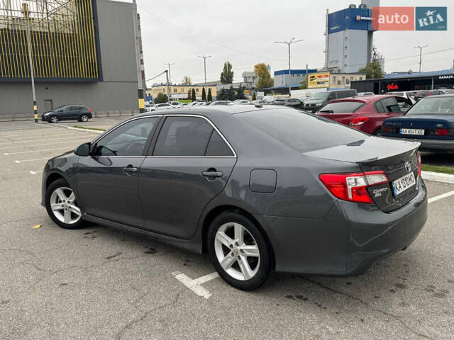 Тойота Камри 2012 в Киеве на Automoto.ua Серый Тойота Камри, объемом двигателя 2.49 л и пробегом 193 тыс. км за 9699 $, фото 5 на Automoto.ua