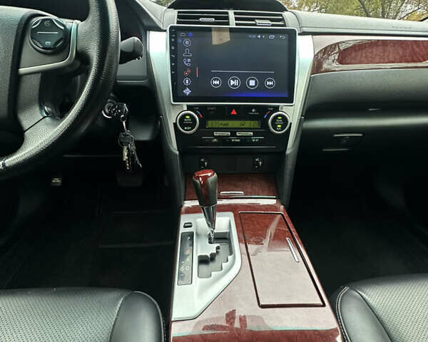 Серый Тойота Камри, объемом двигателя 2.49 л и пробегом 271 тыс. км за 12500 $, фото 27 на Automoto.ua