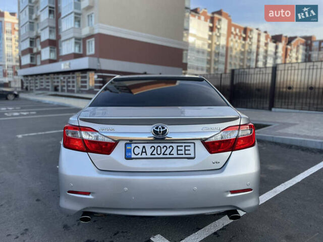 Сірий Тойота Камрі, об'ємом двигуна 3.5 л та пробігом 231 тис. км за 13400 $, фото 26 на Automoto.ua