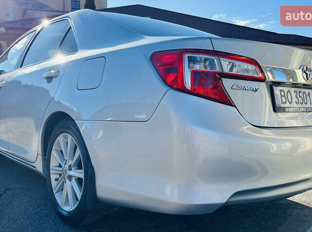 Серый Тойота Камри, объемом двигателя 2.5 л и пробегом 155 тыс. км за 13000 $, фото 8 на Automoto.ua