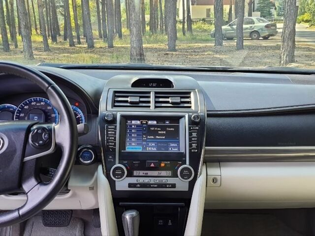 Сірий Тойота Камрі, об'ємом двигуна 2.5 л та пробігом 230 тис. км за 12700 $, фото 5 на Automoto.ua