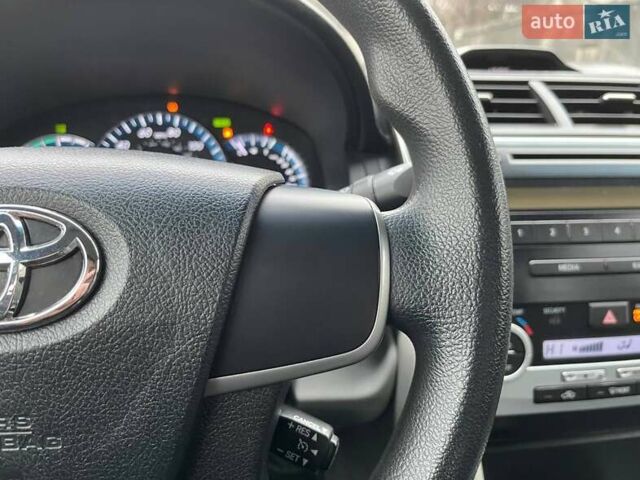 Серый Тойота Камри, объемом двигателя 2.49 л и пробегом 268 тыс. км за 10990 $, фото 20 на Automoto.ua