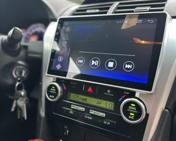 Серый Тойота Камри, объемом двигателя 2.49 л и пробегом 271 тыс. км за 12500 $, фото 14 на Automoto.ua