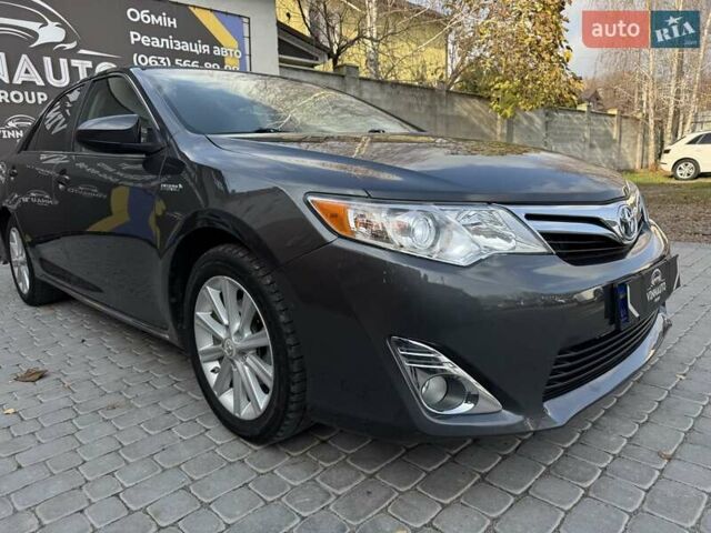 Сірий Тойота Камрі, об'ємом двигуна 2.5 л та пробігом 138 тис. км за 11950 $, фото 17 на Automoto.ua