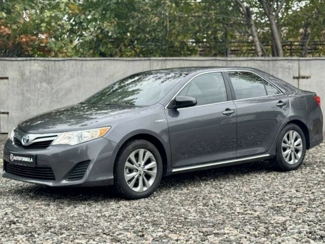 Сірий Тойота Камрі, об'ємом двигуна 2.5 л та пробігом 268 тис. км за 10990 $, фото 3 на Automoto.ua