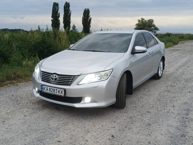 Серый Тойота Камри, объемом двигателя 2.5 л и пробегом 193 тыс. км за 14700 $, фото 16 на Automoto.ua