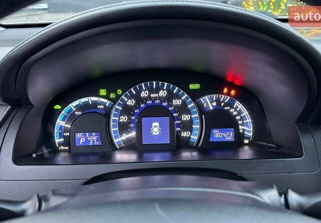 Серый Тойота Камри, объемом двигателя 2.49 л и пробегом 290 тыс. км за 11400 $, фото 10 на Automoto.ua