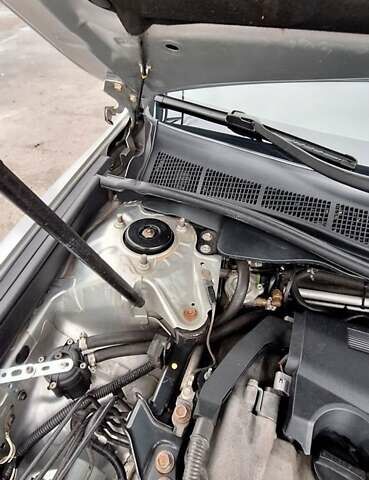 Серый Тойота Камри, объемом двигателя 2.49 л и пробегом 183 тыс. км за 14000 $, фото 13 на Automoto.ua