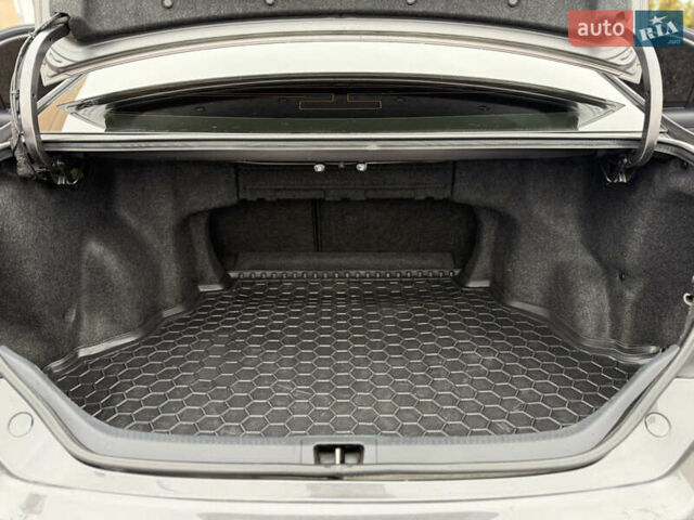 Серый Тойота Камри, объемом двигателя 2.5 л и пробегом 198 тыс. км за 13999 $, фото 30 на Automoto.ua