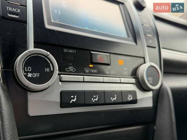 Сірий Тойота Камрі, об'ємом двигуна 2.49 л та пробігом 316 тис. км за 11790 $, фото 18 на Automoto.ua