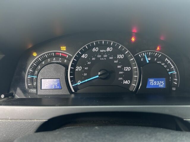 Сірий Тойота Камрі, об'ємом двигуна 2.5 л та пробігом 200 тис. км за 9700 $, фото 7 на Automoto.ua