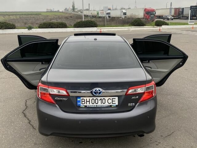 Серый Тойота Камри, объемом двигателя 2.5 л и пробегом 188 тыс. км за 12700 $, фото 10 на Automoto.ua